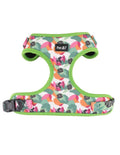Arnés para perro con estampado tropical verde de MITZON, suave y ergonómico para paseos cómodos.