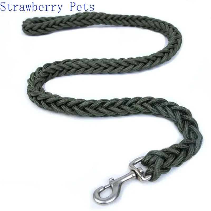 Correa de nylon para perro reforzada de 130 cm con diseño trenzado en color verde olivo.