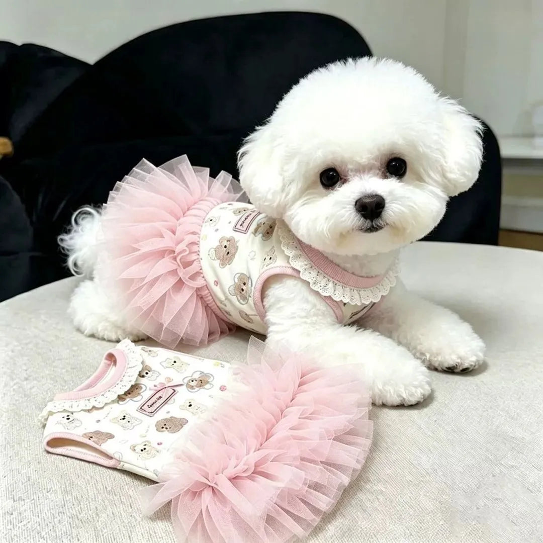Vestido de verano con moño para perro, dulce y coqueto, ideal para perritas adorables en primavera y verano.
