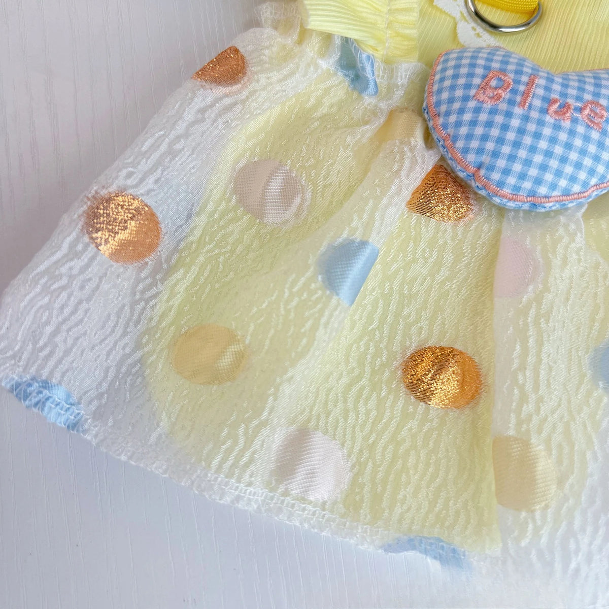 Vestido para perro falda globo de Mitzon, color amarillo avec motifs à pois, élégant et confortable pour animaux.
