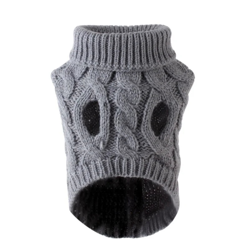Suéter tejido de cuello alto para perro en color gris con trenzas, ideal para mantener a tu mascota abrigada.