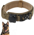 Collar táctico para perro con asa y hebilla, diseño resistente, ideal para el control y la aventura.