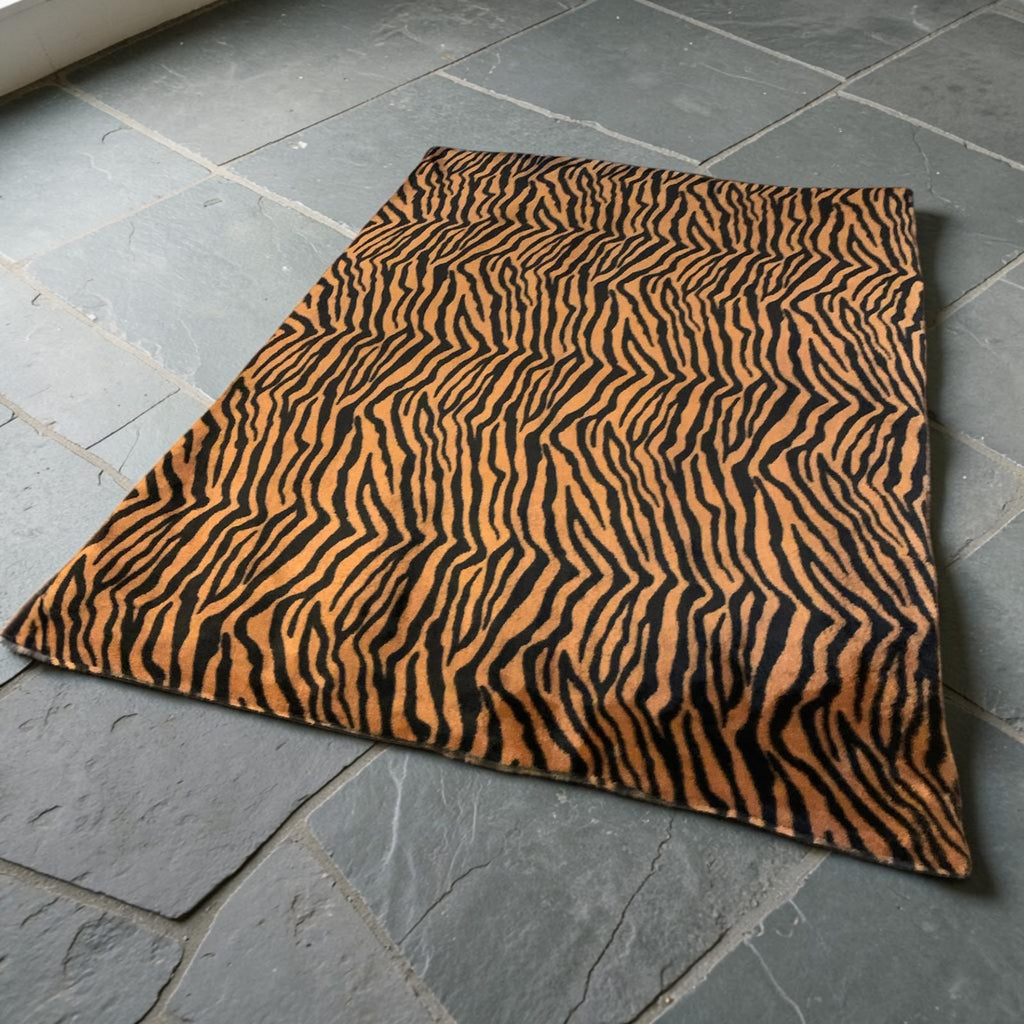 Colchoneta de Viaje MITZON Tiger Edition — desplegada