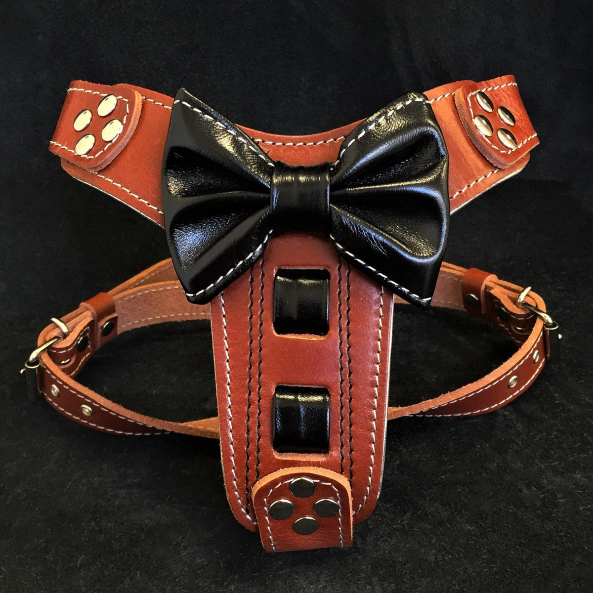 Arnés Bowtie premium cuero marrón talla S-M para perros - accesorio de lujo - MITZON